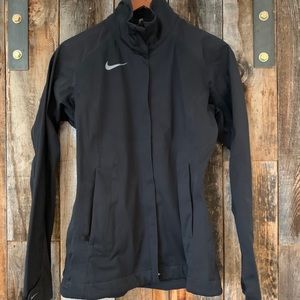 Nike water resistant jacket